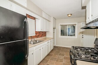 1844 Ross Ave E in St. Paul, MN - Building Photo - Building Photo