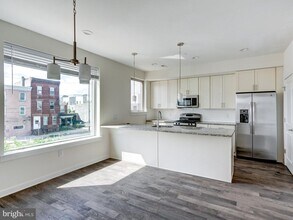 2123 E Lehigh Ave in Philadelphia, PA - Building Photo - Building Photo