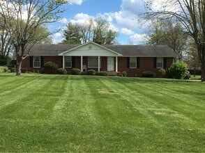 407 Mason Ln in Goodlettsville, TN - Building Photo - Building Photo