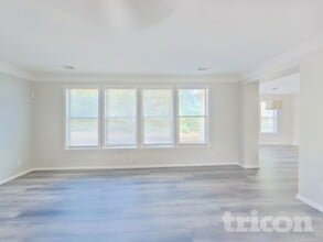 7457 Mistydawn Dr in Fairburn, GA - Building Photo - Building Photo