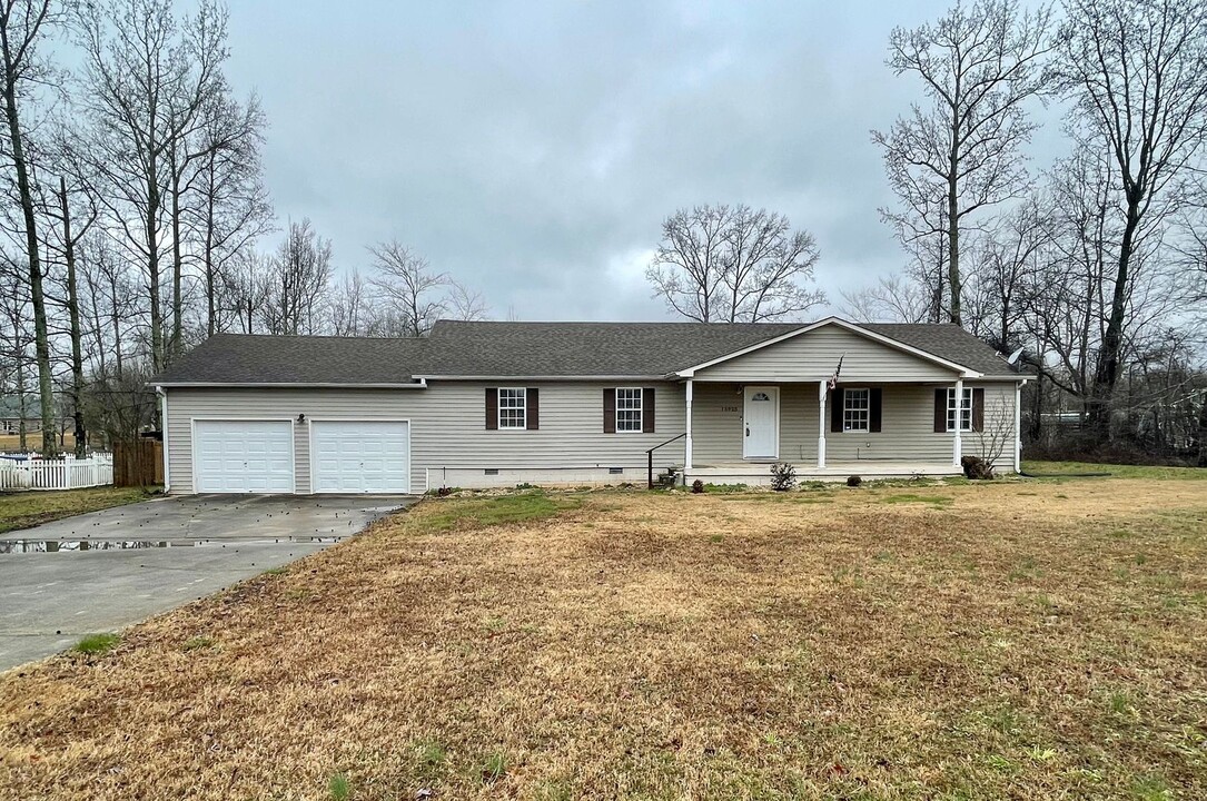 15925 Zehner Rd in Athens, AL - Building Photo