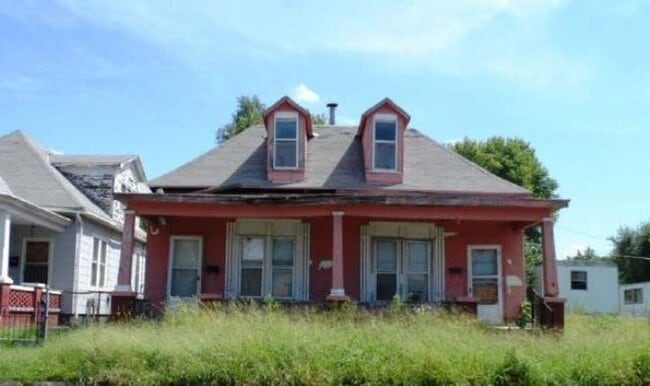 2221 S 9th St in St. Joseph, MO - Building Photo - Building Photo