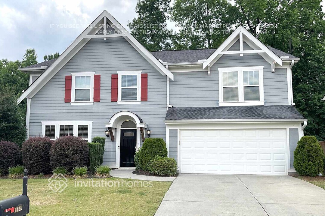 2424 Steinbeck Ln in Powder Springs, GA - Foto de edificio