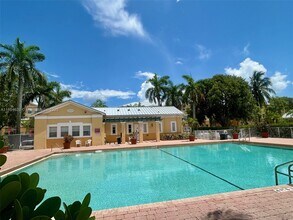 1104 Shoma Dr in West Palm Beach, FL - Building Photo - Building Photo