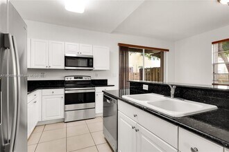 9277 SW 227th St in Cutler Bay, FL - Building Photo - Building Photo