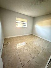 11610 NW 27th Ct, Unit 4 in Coral Springs, FL - Foto de edificio - Building Photo
