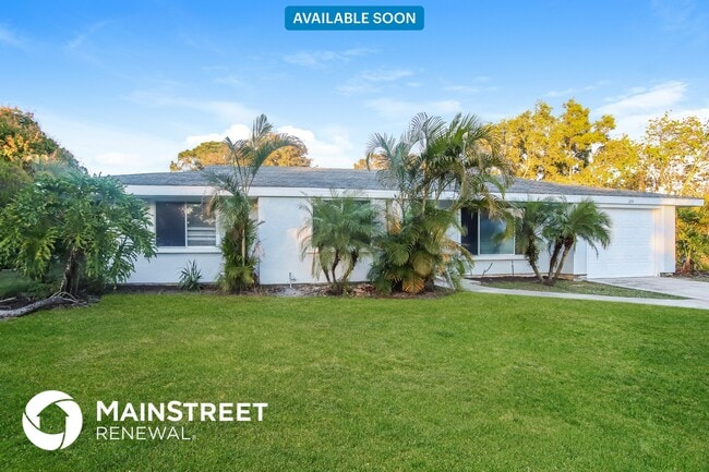 property at 229 SW Kentwood Rd