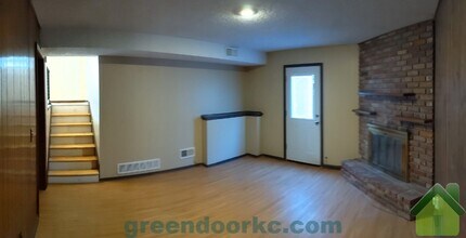 849 S Lindenwood Dr in Olathe, KS - Building Photo - Building Photo