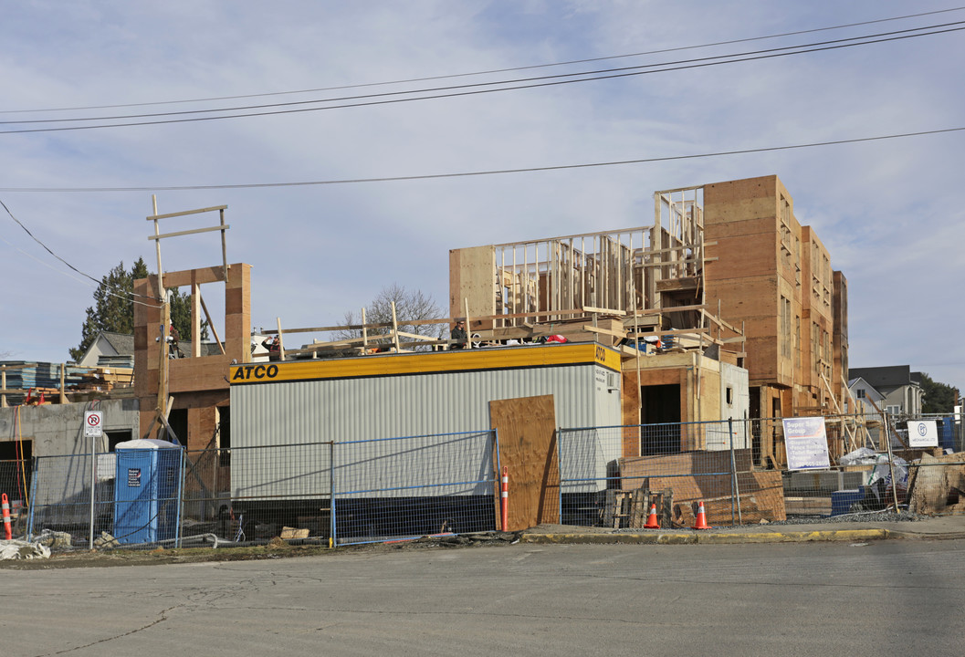 4875 47 A Ave in Delta, BC - Building Photo