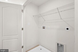 8269 Longford Rd in Millersville, MD - Building Photo - Building Photo