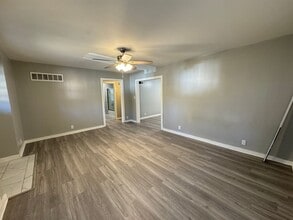 610 Grover St in Warrensburg, MO - Building Photo - Building Photo