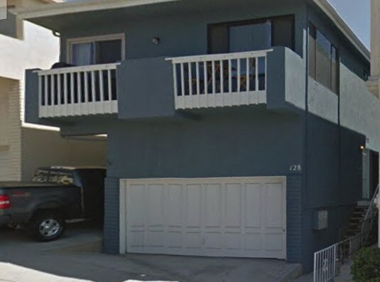 128 15th St, Unit A Lower in Manhattan Beach, CA - Building Photo