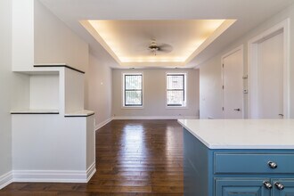 315 S Ashland Ave, Unit 4 in Chicago, IL - Building Photo - Building Photo