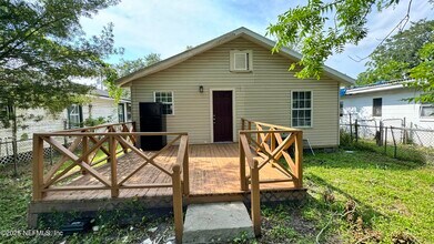 1990 Baldwin St in Jacksonville, FL - Building Photo - Building Photo