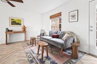 1700 Houston St in Austin, TX - Building Photo - Building Photo