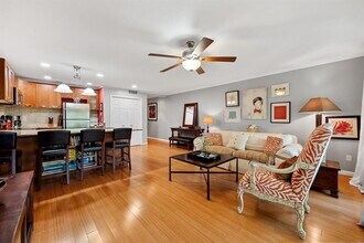 1818 S Lakeshore Blvd in Austin, TX - Building Photo - Building Photo