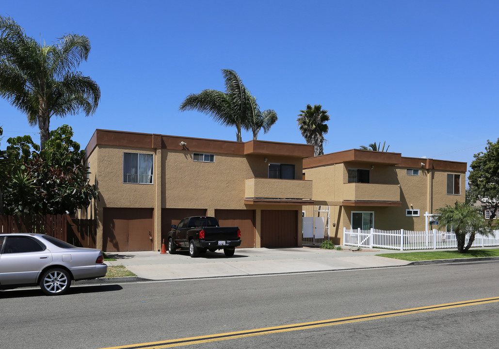 601 S Tremont St in Oceanside, CA - Building Photo