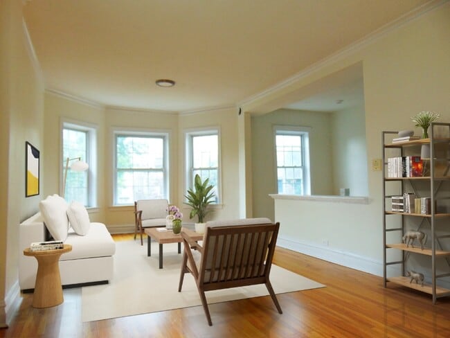 2520 W Cortez St, Unit 2F in Chicago, IL - Building Photo - Building Photo