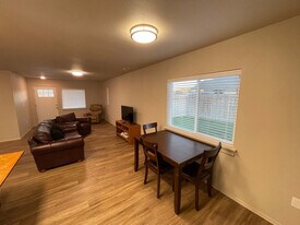 601 S Kent St, Unit SI ID1324044P in Kennewick, WA - Building Photo