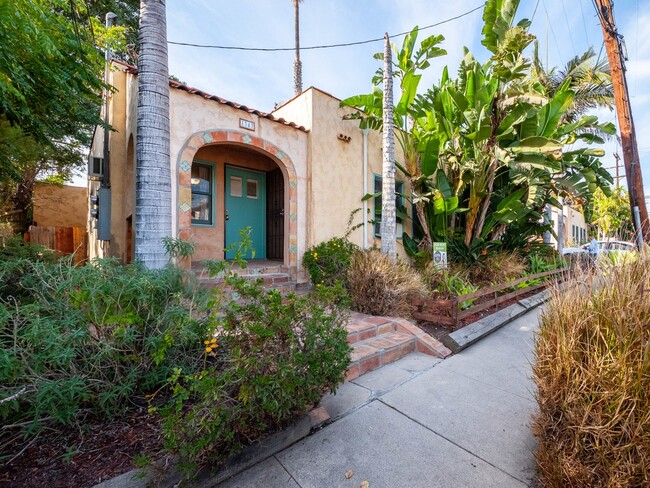 property at 1347 N Citrus Ave