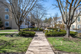 Evergreen Senior Community in Cincinnati, OH - Building Photo - Building Photo