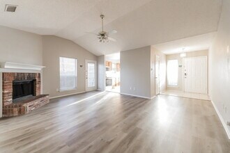 12239 Ortega St in Dallas, TX - Building Photo - Building Photo