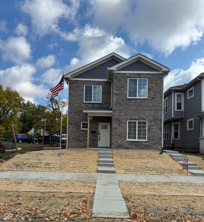 property at 225 N Hamilton Ave