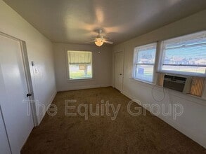 457 N F St in Exeter, CA - Building Photo - Building Photo