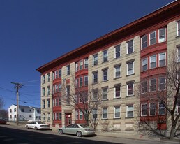 92 Jackson St Apartments