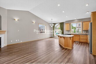 13898 SE Rogers Ln in Clackamas, OR - Building Photo - Building Photo