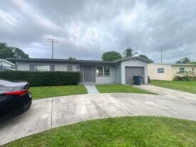 3508 NW 23rd St in Lauderdale Lakes, FL - Building Photo