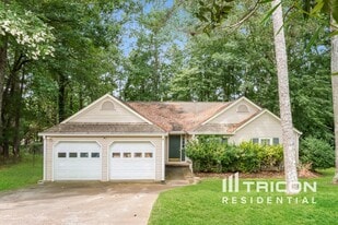 3319 Country Creek Dr NW in Kennesaw, GA - Building Photo