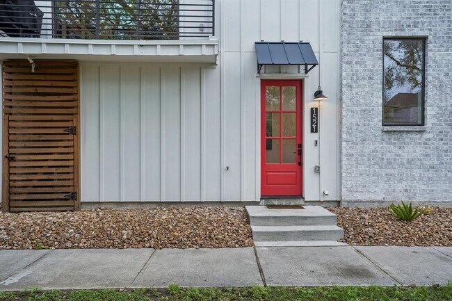 1521 Weber St in Houston, TX - Building Photo - Building Photo