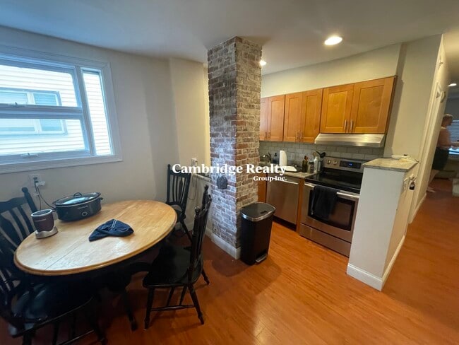 307 Cardinal Medeiros Ave, Unit 1