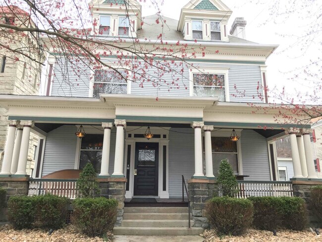 1180 Elk St in Franklin, PA - Building Photo - Building Photo