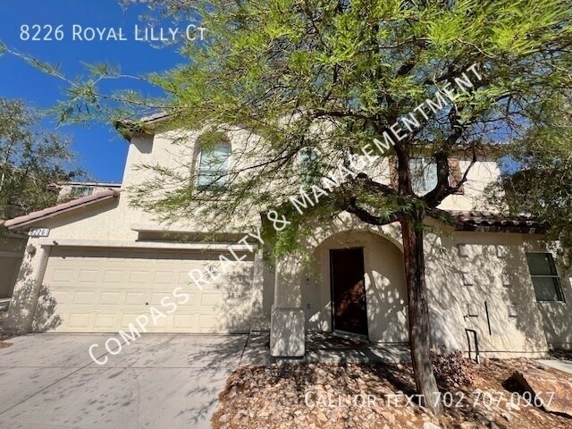 8226 Royal Lilly Ct in Las Vegas, NV - Building Photo