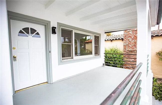 3508 Alma Ave, Unit A in Manhattan Beach, CA - Building Photo - Building Photo