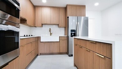 8641 May Cir in Tampa, FL - Building Photo - Building Photo