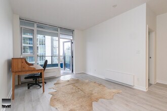 8850 University Cres in Burnaby, BC - Building Photo - Building Photo