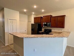 620 Remington Green Dr SE in Palm Bay, FL - Building Photo - Building Photo