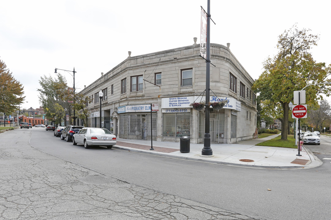 2335-2351 E 71st St in Chicago, IL - Building Photo