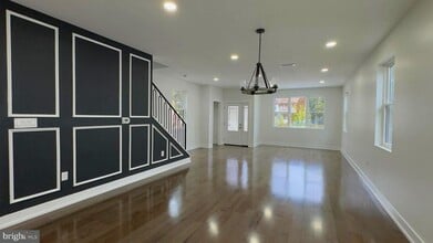 465 Laurel St in Beverly, NJ - Building Photo - Building Photo