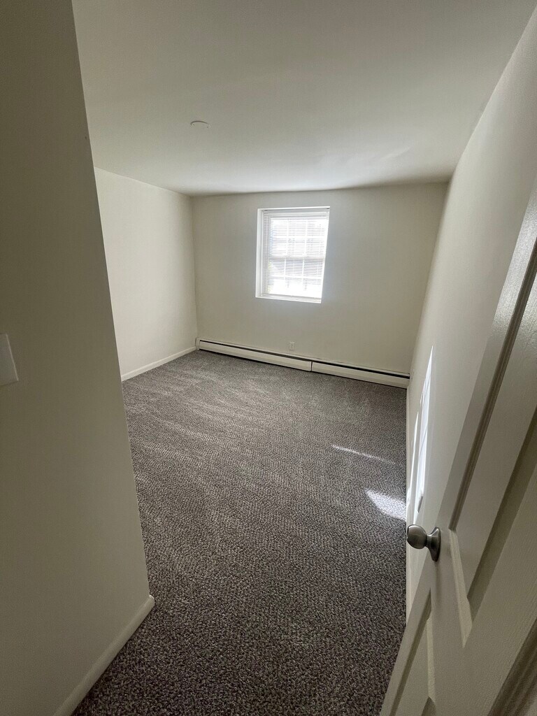 Alexander Arms Apartments Drexel Hill, PA Apartments