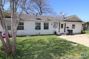 714 S 20th St, Unit B in Temple, TX - Building Photo