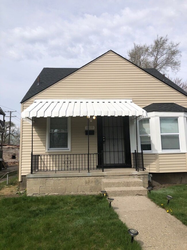 property at 18039 Riopelle St