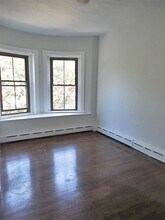 112 Willow St, Unit #3 in Cambridge, MA - Foto de edificio - Building Photo