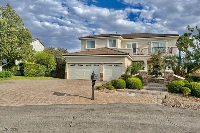 property at 331 W Sherwood Dr