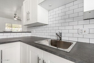 749 E Montebello Ave in Phoenix, AZ - Building Photo - Building Photo