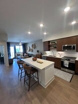 6830 SW 30th St, Unit A1 in Miami, FL - Building Photo