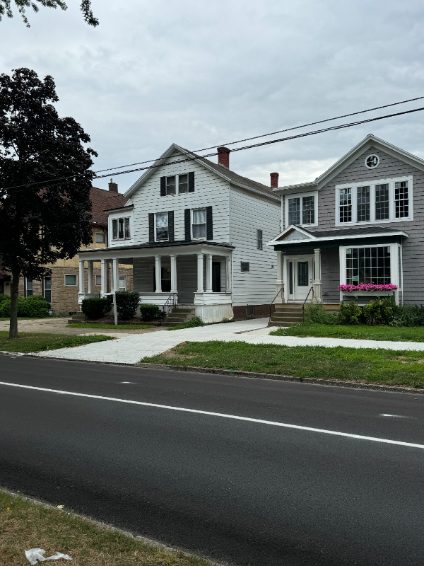 549 W 10th St in Erie, PA - Building Photo - Building Photo